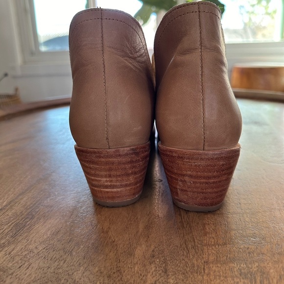 EUC  Nisolo Mia Everyday Ankle Booties Boots - Picture 4 of 9